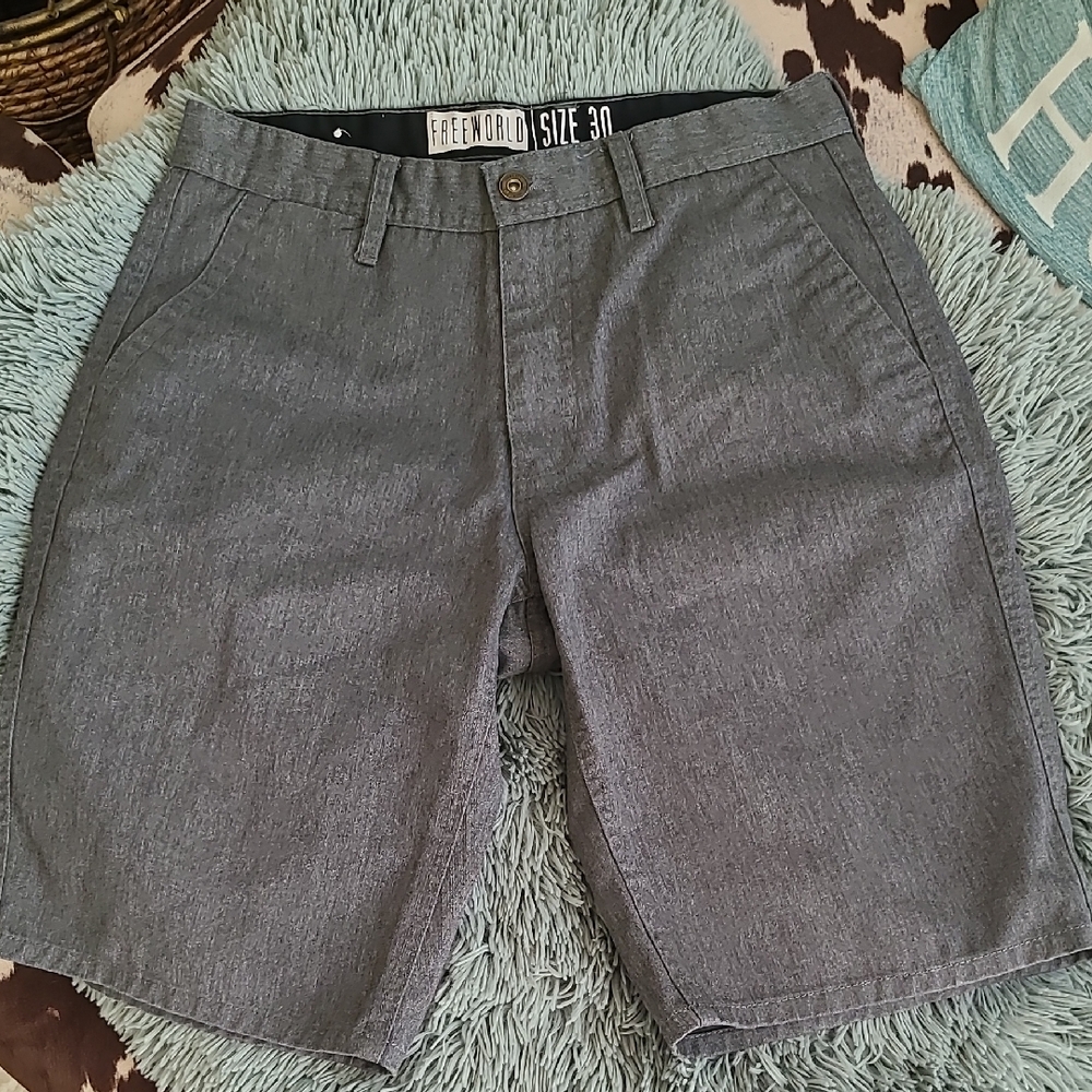 Freeworld Sz 30 Dress Shorts Flat Front EUC Grey